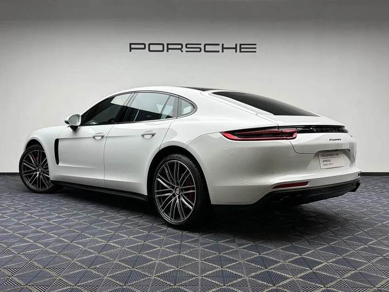 Porsche Panamera — фото 11