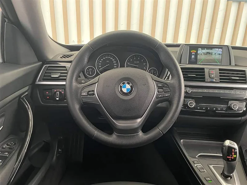 BMW 3 Series GT — фото 11