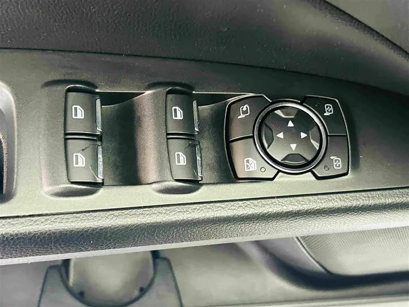 Ford Mondeo — фото 18