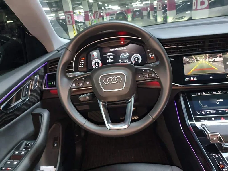 Audi Q8 — фото 11