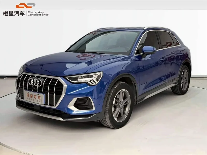 Audi Q3 — фото 1