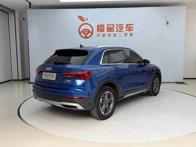 Audi Q3 — фото 4