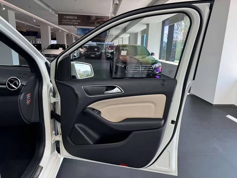 Mercedes-Benz B-Class — фото 11