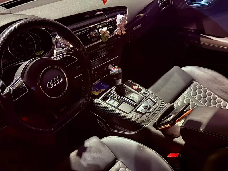 Audi RS 7 — фото 8