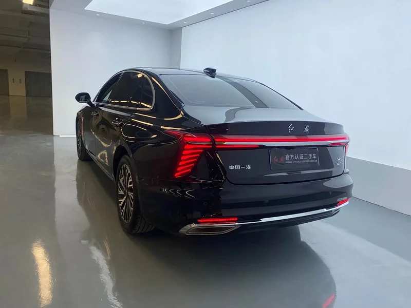 Hongqi H5 — фото 15
