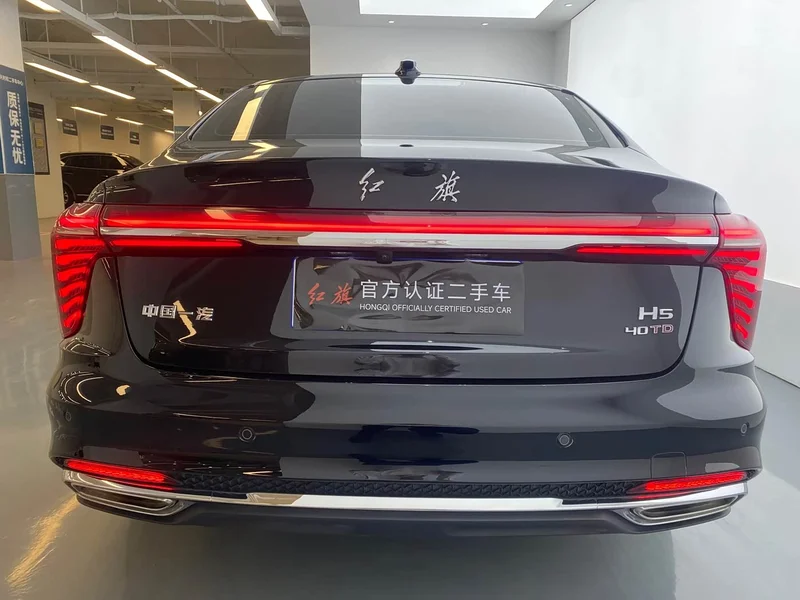 Hongqi H5 — фото 16