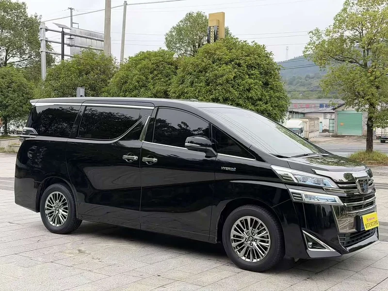 Toyota Vellfire — фото 2
