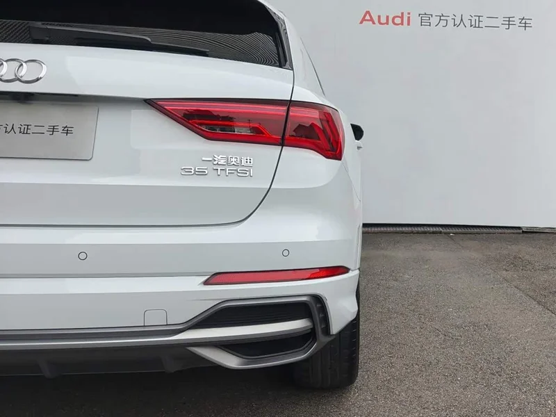 Audi Q3 — фото 20