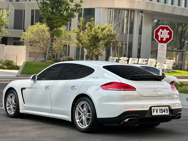 Porsche Panamera — фото 52