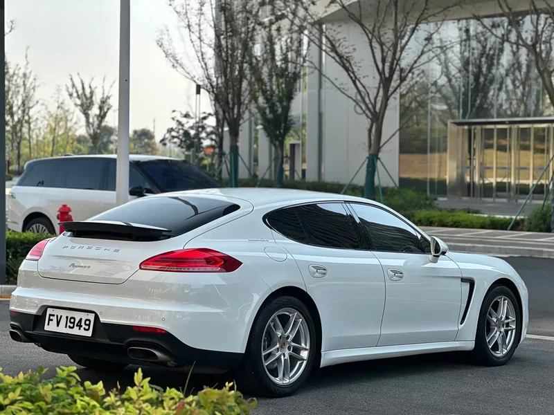 Porsche Panamera — фото 55