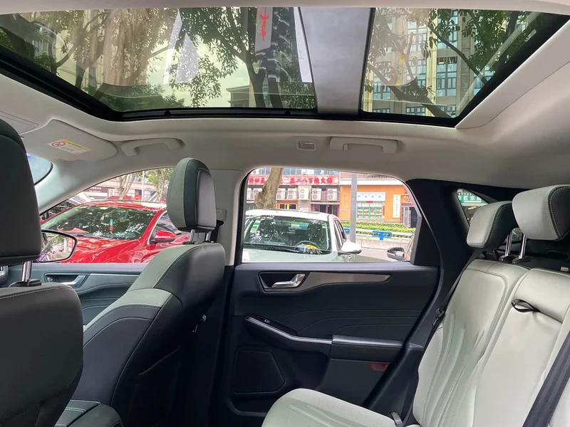 Ford Edge — фото 12