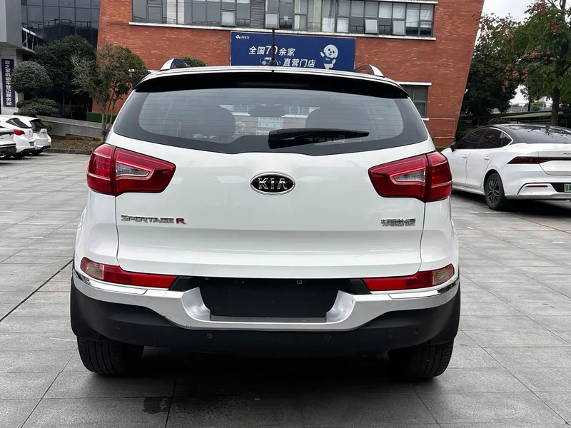 Kia Sportage — фото 6