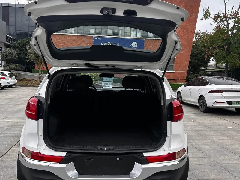 Kia Sportage — фото 9