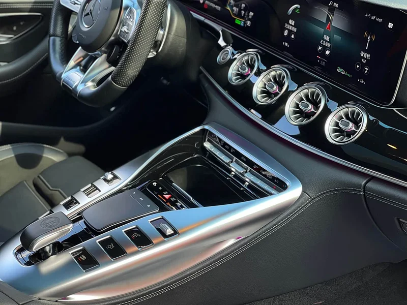 Mercedes-Benz AMG GT — фото 13