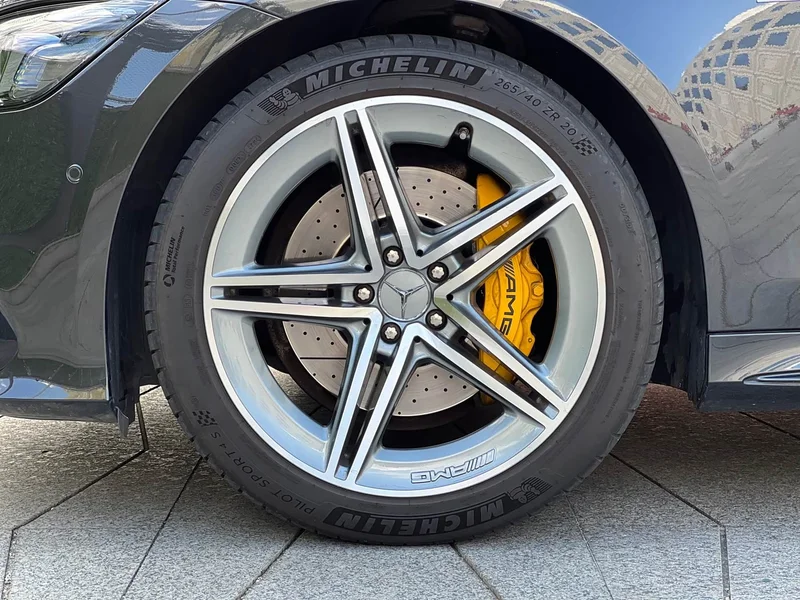 Mercedes-Benz AMG GT — фото 8