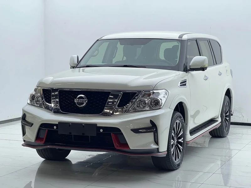 Nissan Patrol — фото 1