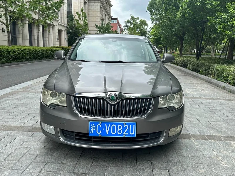 Volkswagen Superb — фото 2
