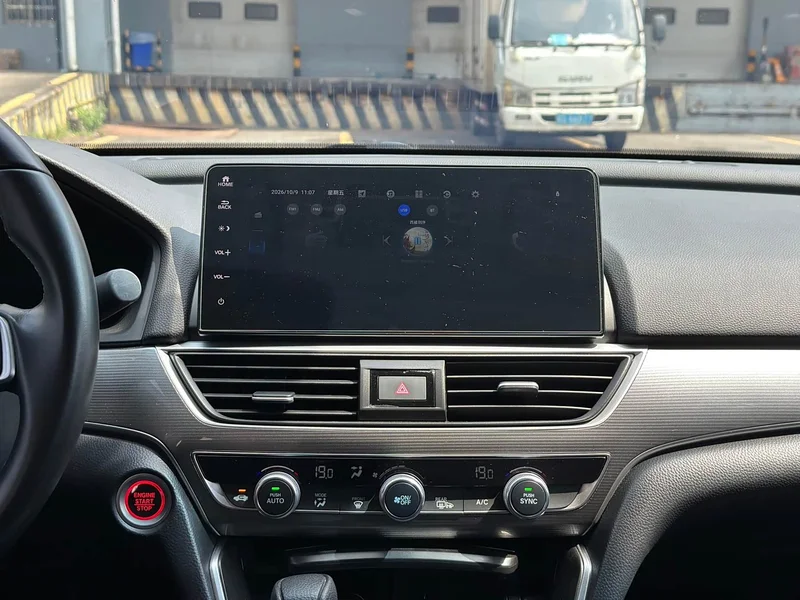 Honda Accord — фото 11