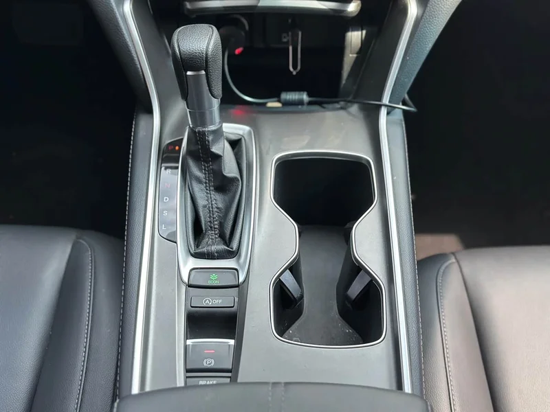 Honda Accord — фото 12