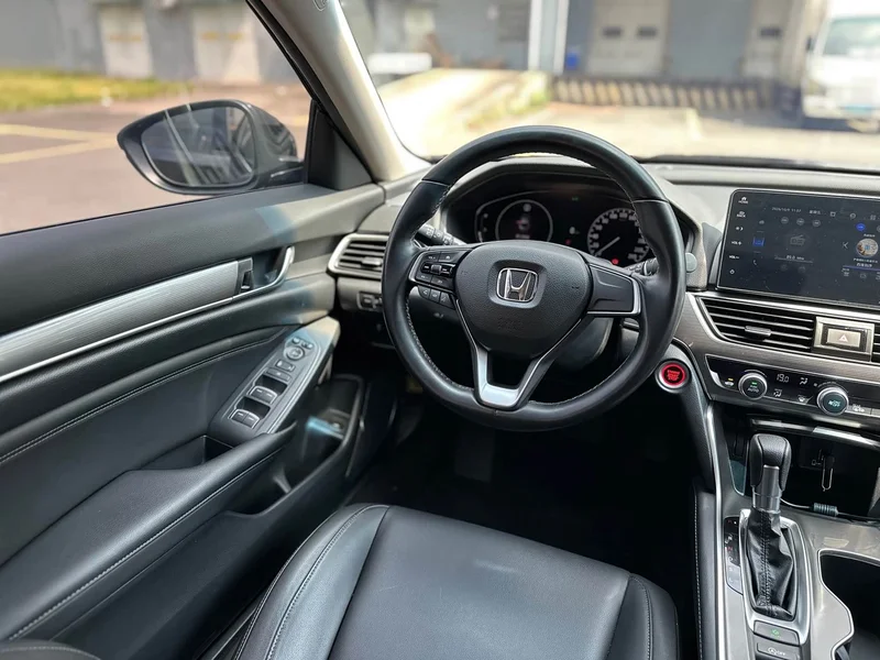 Honda Accord — фото 13