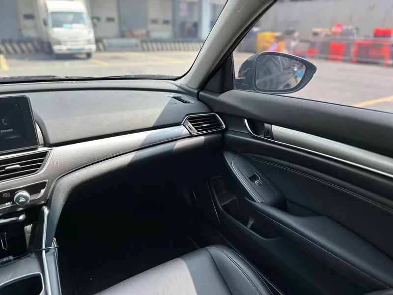 Honda Accord — фото 14