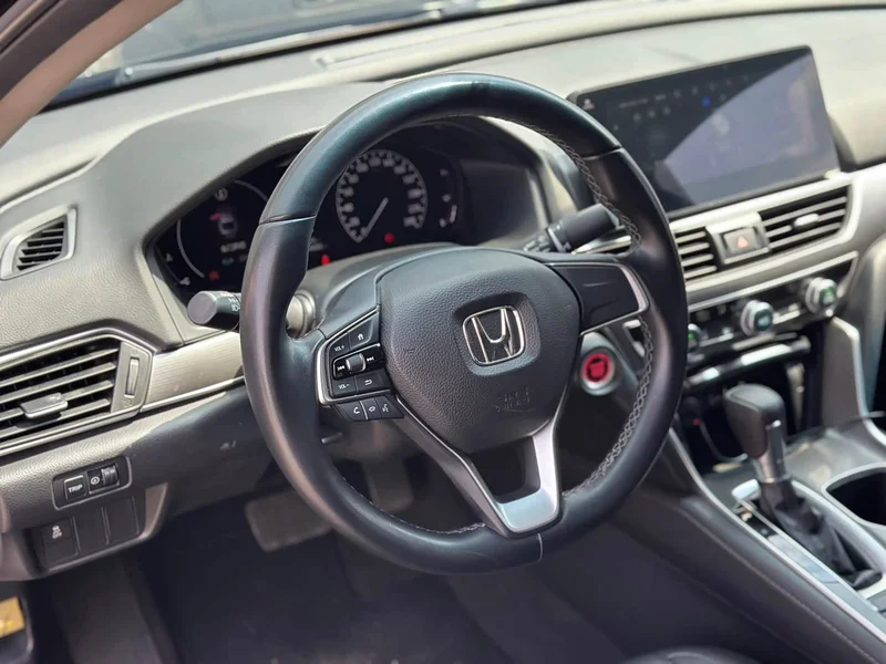 Honda Accord — фото 6