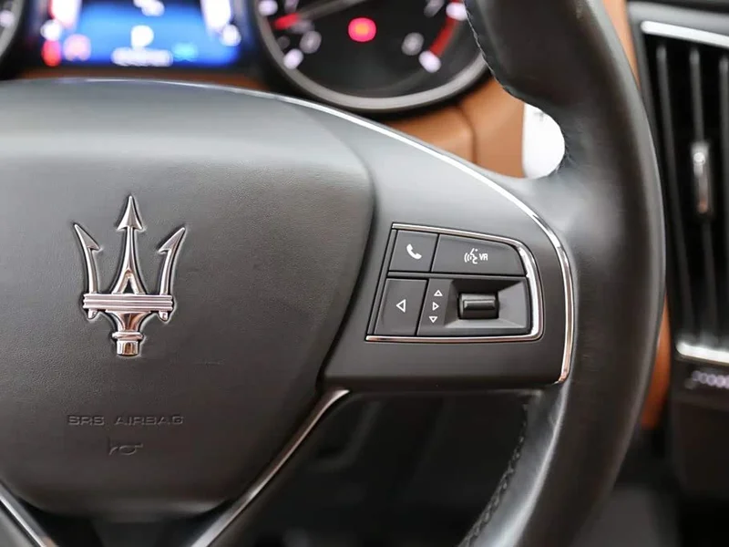 Maserati Levante — фото 17