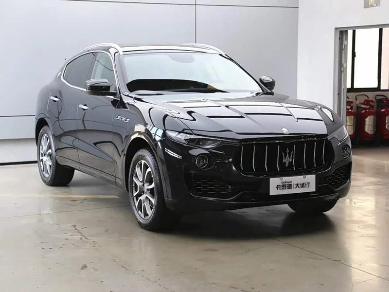 Maserati Levante — фото 30