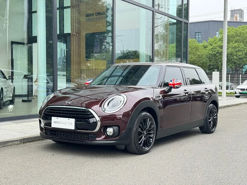 MINI CLUBMAN — фото 1