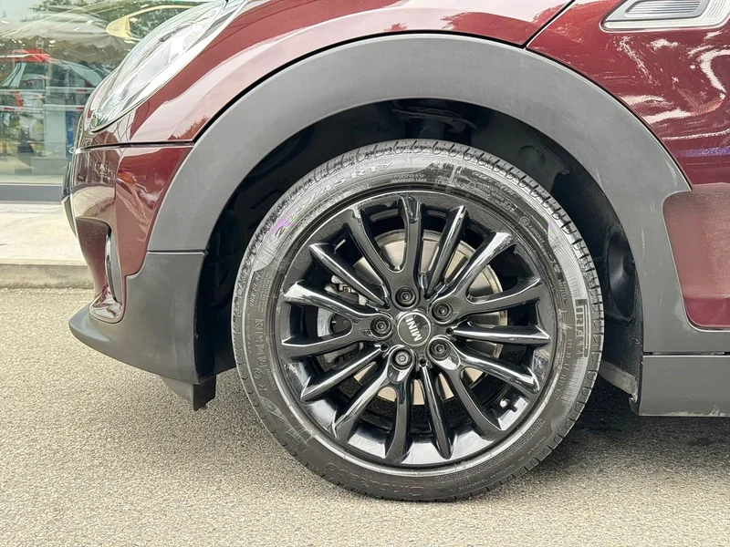 MINI CLUBMAN — фото 3