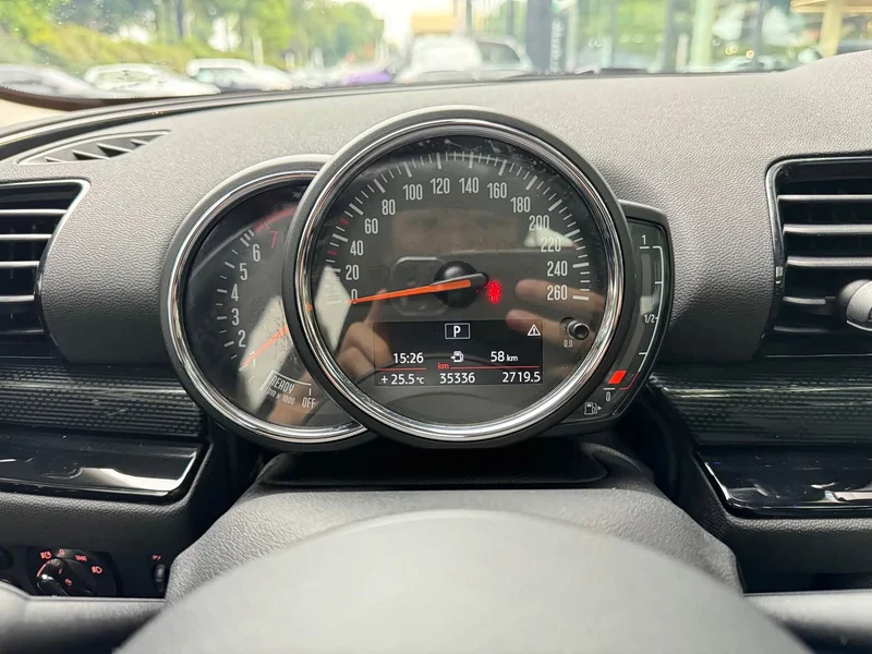 MINI CLUBMAN — фото 9