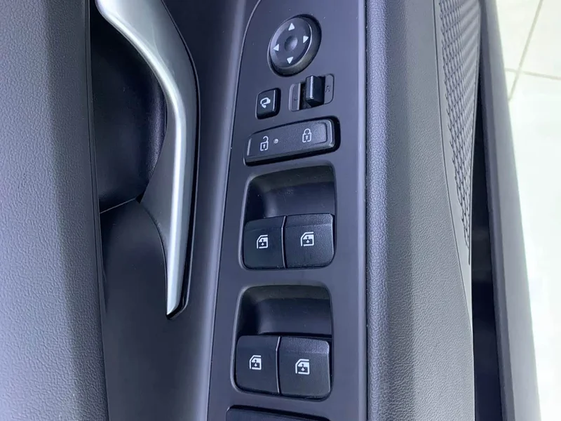 Hyundai Elantra — фото 4