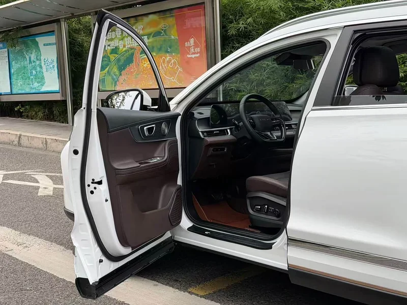 Chery Tiggo 8 Pro — фото 7