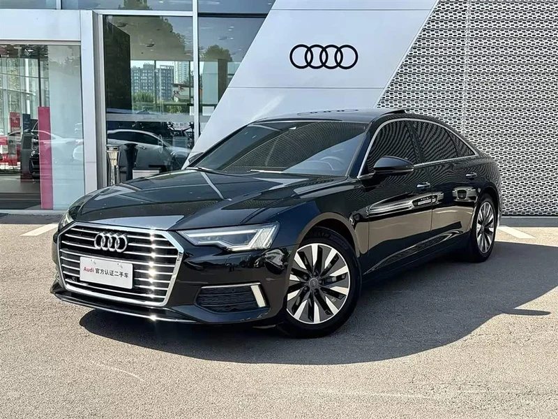 Audi A6L — фото 1