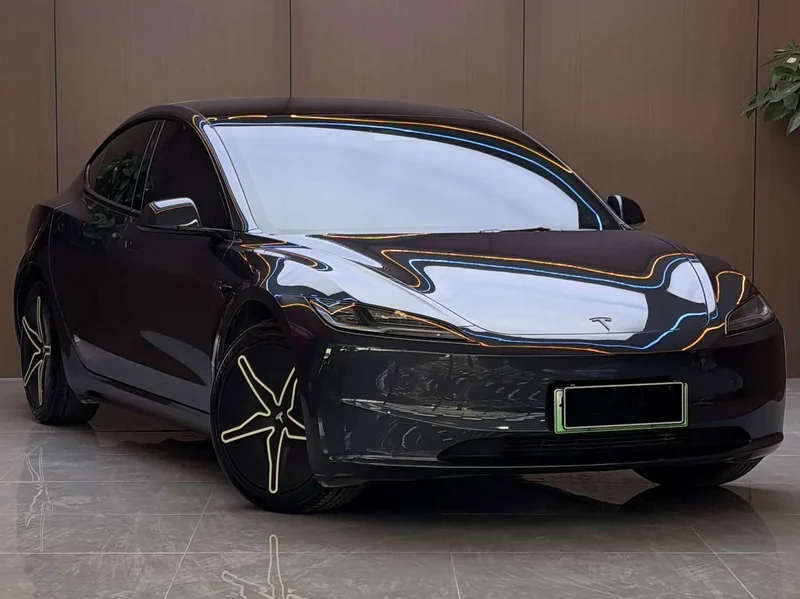 Tesla Model 3 — фото 2