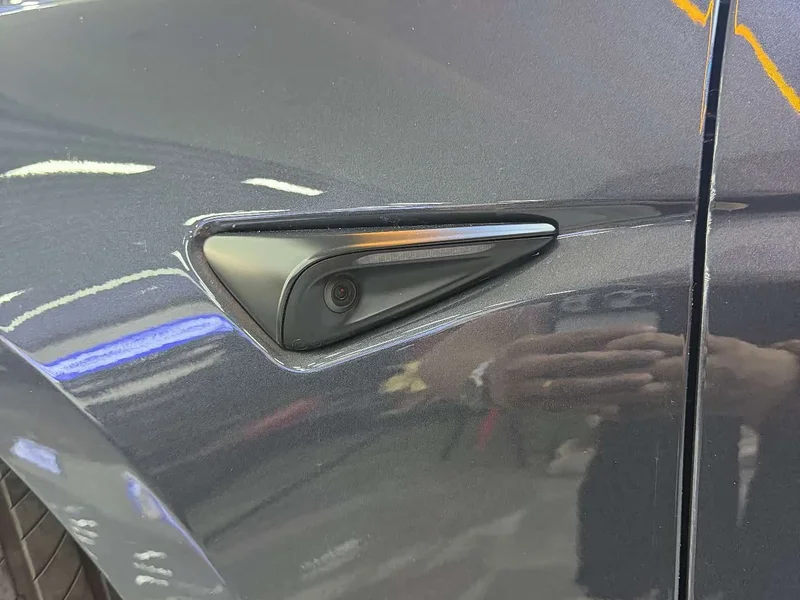 Tesla Model 3 — фото 9