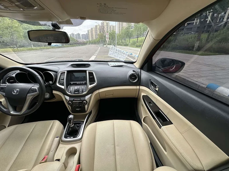 Changan Eado — фото 16