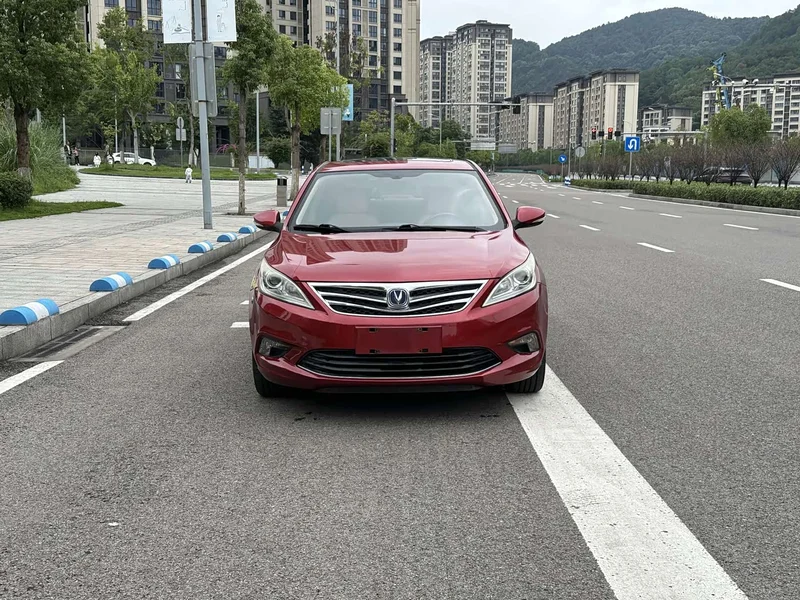 Changan Eado — фото 3