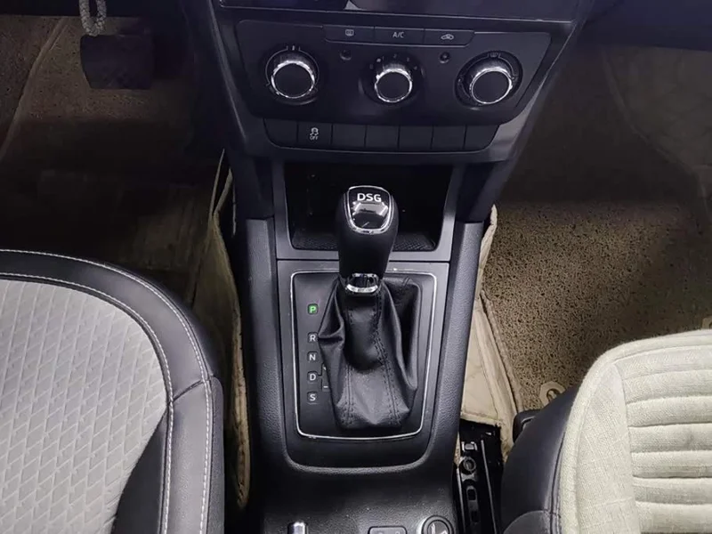 Skoda Yeti — фото 16
