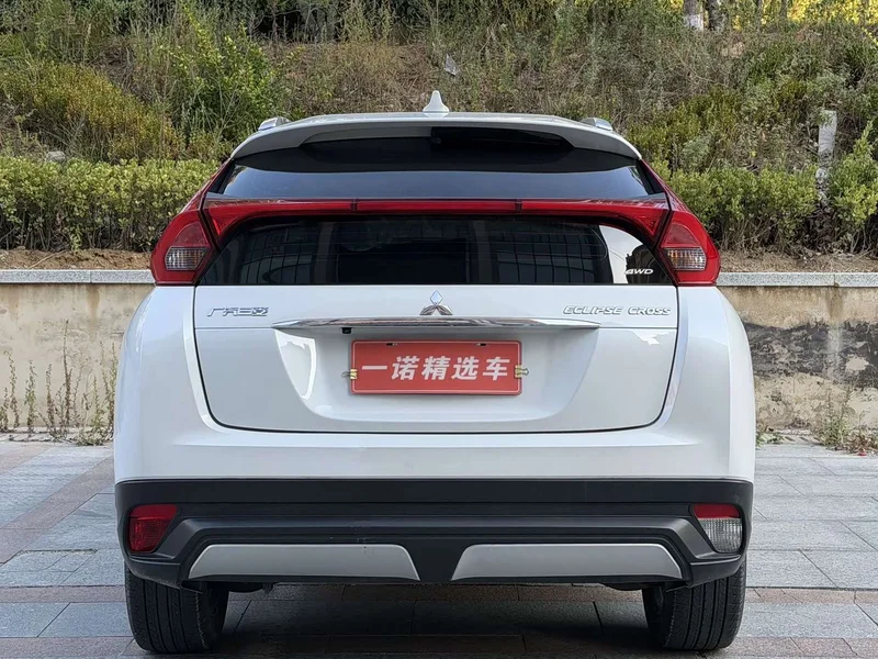 Mitsubishi Eclipse Cross — фото 4