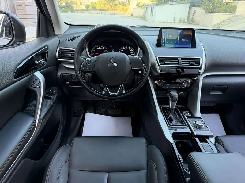 Mitsubishi Eclipse Cross — фото 9