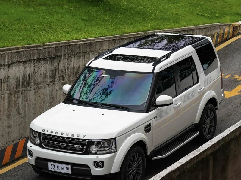 Land Rover Discovery — фото 1