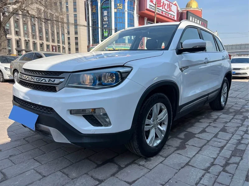 Changan CS75 — фото 1