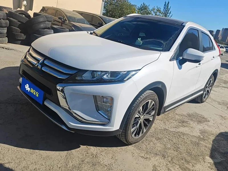 Mitsubishi Eclipse Cross — фото 1