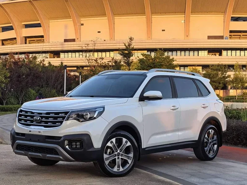 Kia Sportage — фото 1