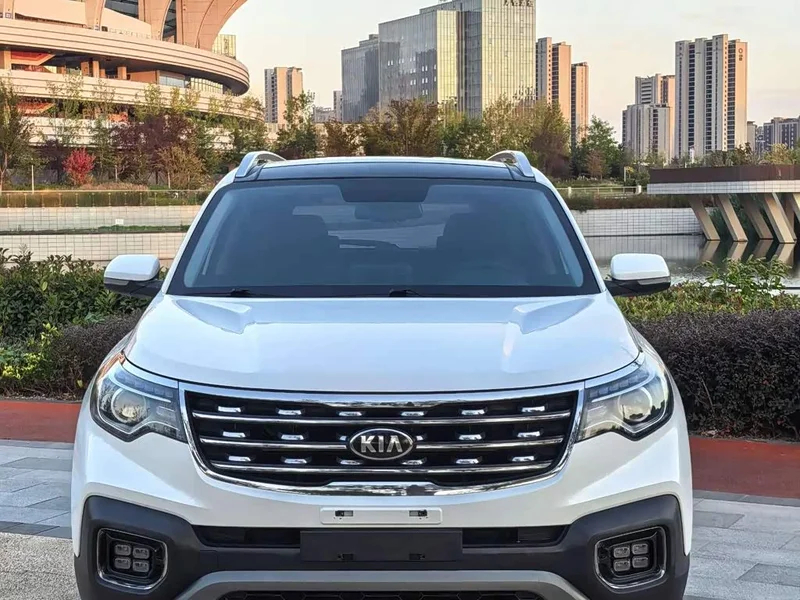 Kia Sportage — фото 14