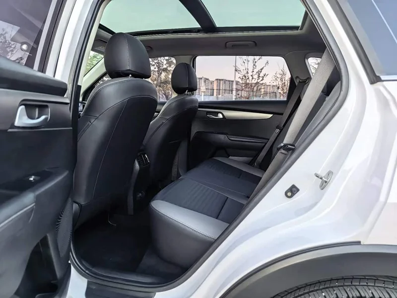Kia Sportage — фото 6