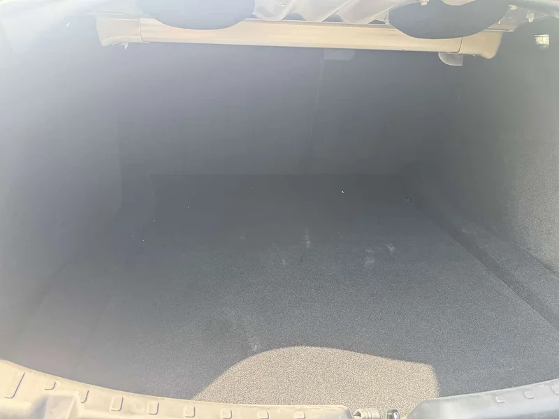 Tesla Model 3 — фото 14