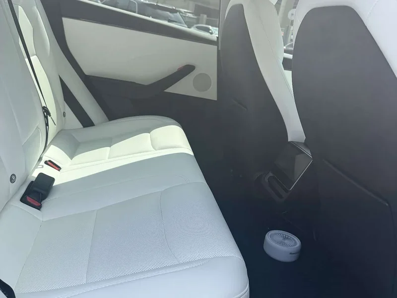 Tesla Model 3 — фото 15