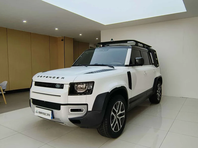Land Rover Defender — фото 1